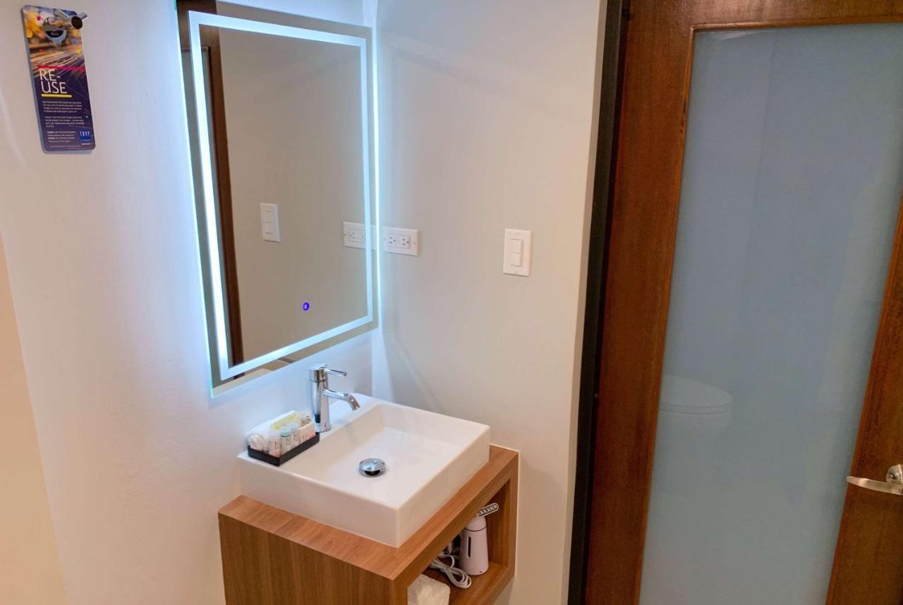 Tryp By Wyndham Mayaguez Bagian luar foto